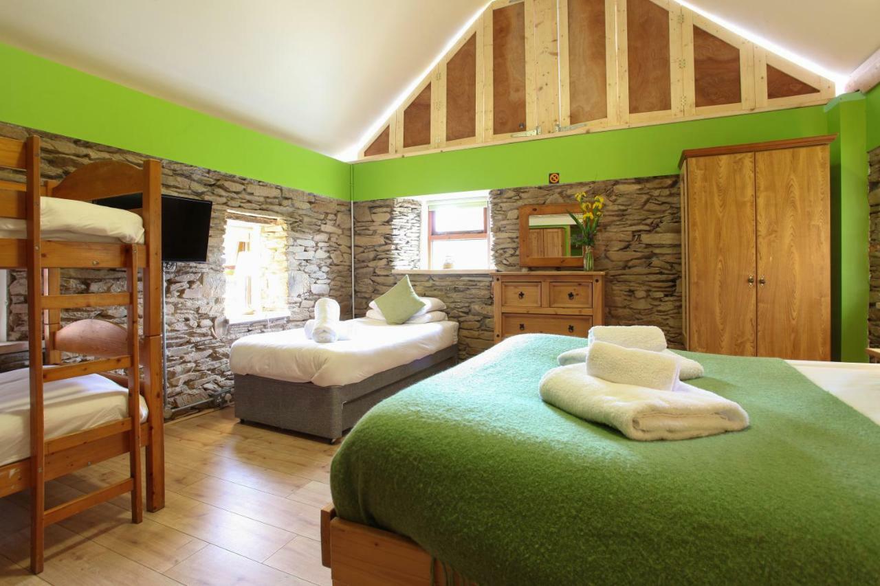 Moville Boutique Hostel & Apartments Buitenkant foto